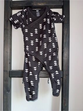 Tea Collection Baby One-Piece